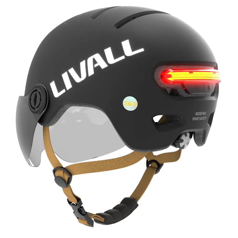 Kask Livall L23 czarny 58-62cm z szybką ochronną LED/SOS