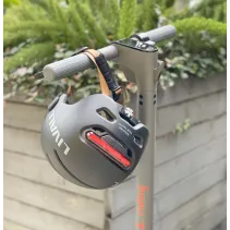 Kask Livall L23 czarny 58-62cm z szybką ochronną LED/SOS