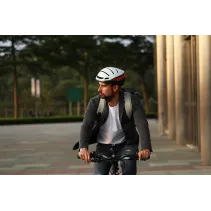 Kask Livall EVO21 52-55cm szosowy smart LED/SOS - B2B Netinet