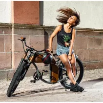 Kask miejski Bluetooth 54-58cm LED/SOS/Intercom fioletowy